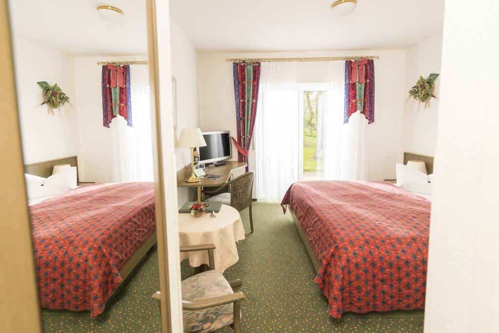 Das Fritz Hotel Schwerin Schoene Lage Im Gruenen Mit Regionaler Kueche Kostenfreien Parkplaetzen Und E Ladestation Exterior foto