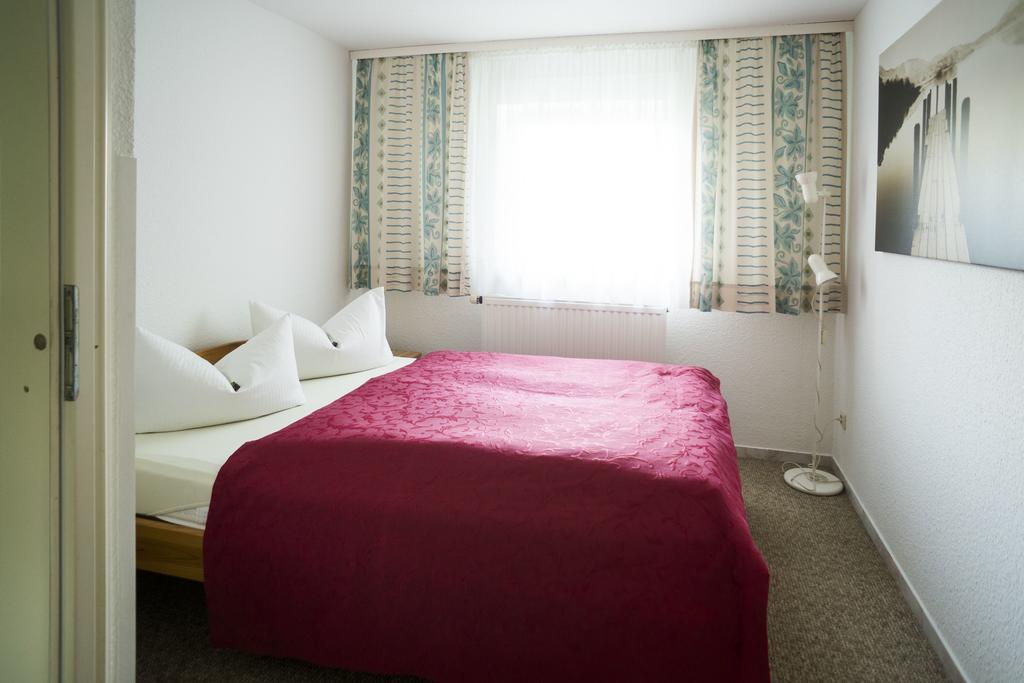 Das Fritz Hotel Schwerin Schoene Lage Im Gruenen Mit Regionaler Kueche Kostenfreien Parkplaetzen Und E Ladestation Habitación foto