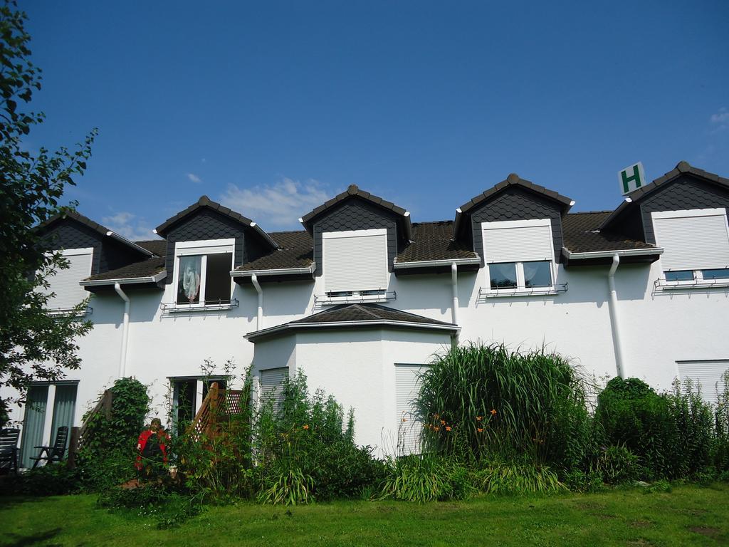 Das Fritz Hotel Schwerin Schoene Lage Im Gruenen Mit Regionaler Kueche Kostenfreien Parkplaetzen Und E Ladestation Exterior foto